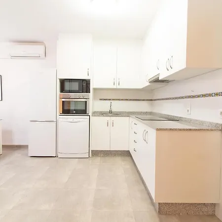 Global Properties, 2 En * Canet d'En Berenguer