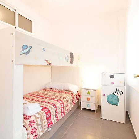 Global Properties, 2 En * Canet d'En Berenguer
