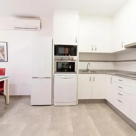 Global Properties, 2 En Apartment *