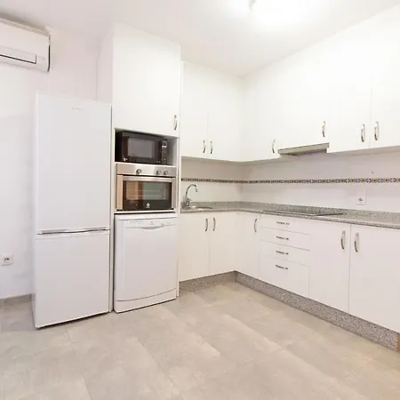 Global Properties, 2 En * Canet d'En Berenguer