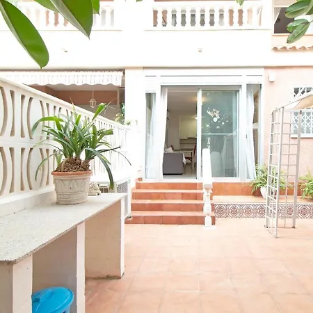 Global Properties, 2 En Apartment *