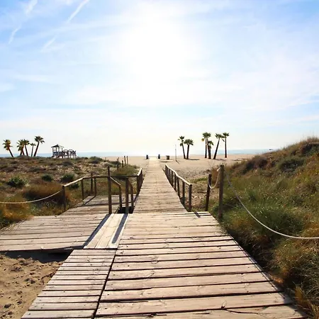 Global Properties, 2 En Canet d'En Berenguer